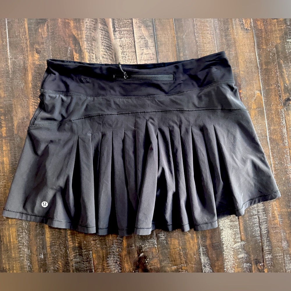 Lululemon Circuit Breaker Skirt - Tall